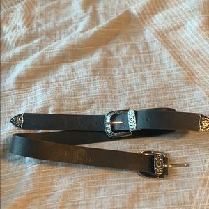 black double buckle belt